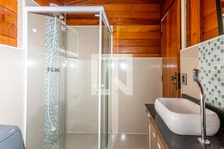 Casa à venda com 315m², 5 quartos e 5 vagasBanheiro da Suíte 2