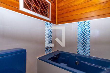 Casa à venda com 315m², 5 quartos e 5 vagasBanheiro da Suíte 1