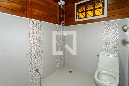 Casa à venda com 315m², 5 quartos e 5 vagasBanheiro da Suíte 3