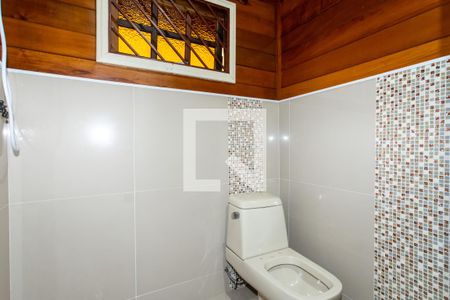 Casa à venda com 315m², 5 quartos e 5 vagasBanheiro da Suíte 3