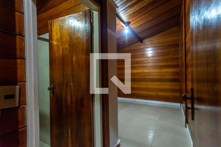 Casa à venda com 315m², 5 quartos e 5 vagasSuíte 2