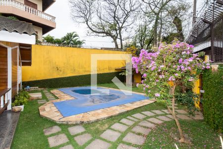 Casa à venda com 315m², 5 quartos e 5 vagasPiscina