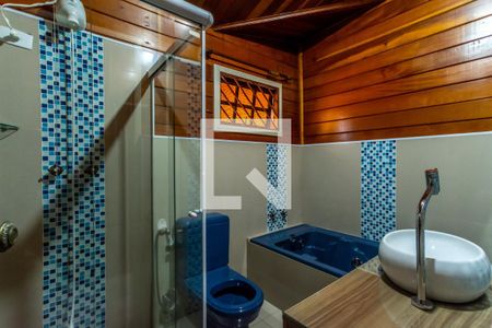 Banheiro da Suíte 1 de casa à venda com 5 quartos, 315m² em Vila Rosalia, Guarulhos