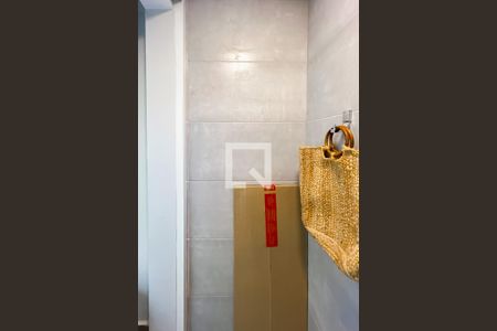 Apartamento para alugar com 80m², 2 quartos e 2 vagasBanheiro de Serviço