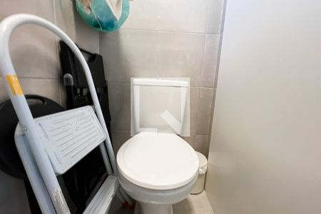 Apartamento para alugar com 80m², 2 quartos e 2 vagasBanheiro de Serviço