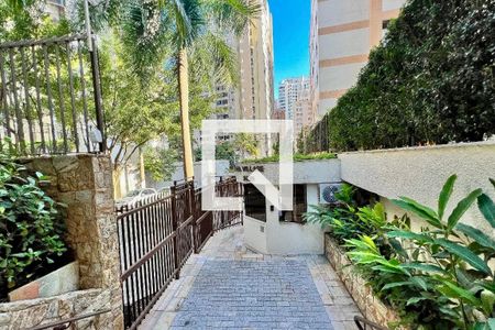 Apartamento para alugar com 80m², 2 quartos e 2 vagasÁrea externa