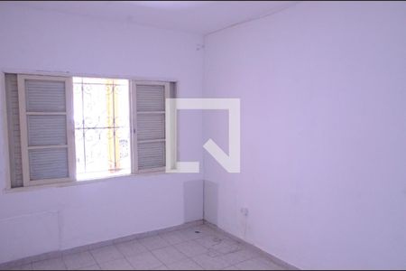 Quarto de casa para alugar com 1 quarto, 35m² em Quitaúna, Osasco