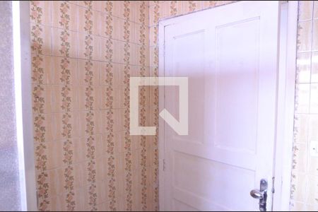 Banheiro de casa para alugar com 1 quarto, 35m² em Quitaúna, Osasco