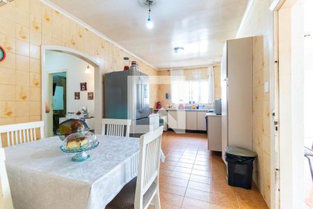 Casa à venda com 200m², 3 quartos e 3 vagas Casa à venda com 200m², 3 quartos e 3 vagasCozinha