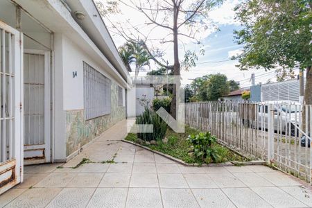 Casa à venda com 200m², 3 quartos e 3 vagas Casa à venda com 200m², 3 quartos e 3 vagasJardim