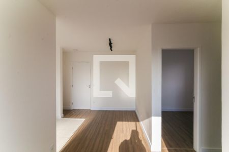 Sala de apartamento para alugar com 2 quartos, 42m² em Parque Arariba, São Paulo