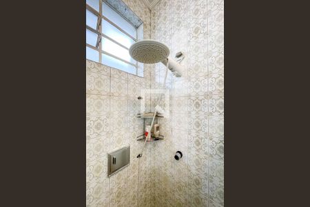 Casa à venda com 310m², 3 quartos e 2 vagasBanheiro