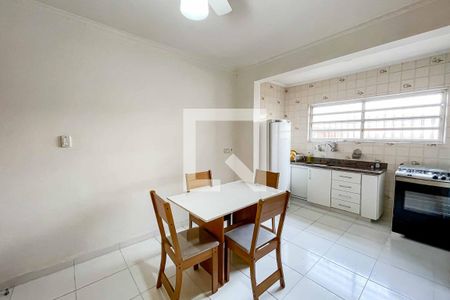 Casa à venda com 310m², 3 quartos e 2 vagasCozinha