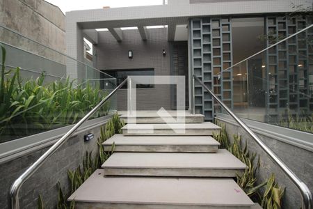 Apartamento à venda com 143m², 3 quartos e 2 vagasFachada e portaria