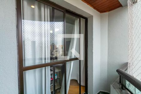 Varanda de apartamento para alugar com 2 quartos, 65m² em Parque Renato Maia, Guarulhos