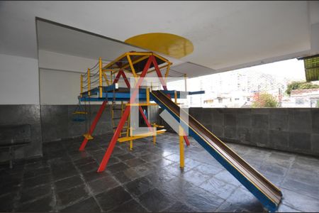 Apartamento para alugar com 55m², 2 quartos e 1 vagaÁrea comum - Playground