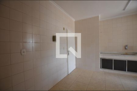 Cozinha de apartamento para alugar com 2 quartos, 55m² em Praça Seca, Rio de Janeiro