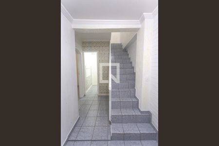 Casa à venda com 188m², 3 quartos e 2 vagasEscada