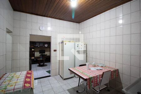 Casa à venda com 250m², 2 quartos e 2 vagasCozinha