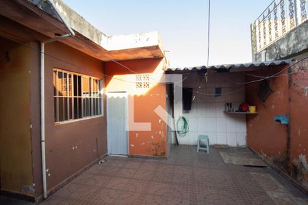 Casa à venda com 250m², 2 quartos e 2 vagasCasa 2