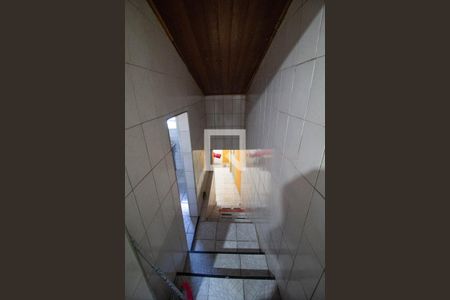 Casa à venda com 250m², 2 quartos e 2 vagasEscada