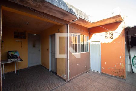 Casa à venda com 250m², 2 quartos e 2 vagasCasa 2
