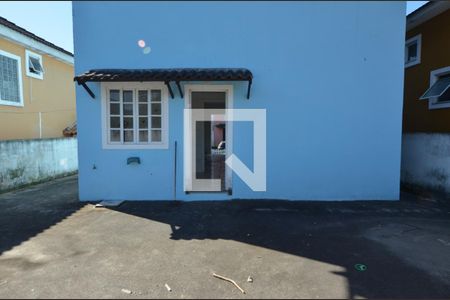 Casa de condomínio à venda com 160m², 3 quartos e 3 vagasQuintal