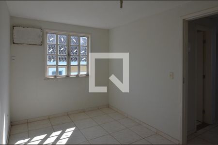 Casa de condomínio à venda com 160m², 3 quartos e 3 vagasQuarto 3