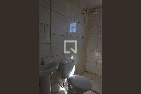 Casa de condomínio à venda com 160m², 3 quartos e 3 vagasBanheiro 