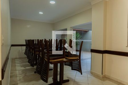 Apartamento à venda com 198m², 3 quartos e 1 vaga Apartamento à venda com 198m², 3 quartos e 1 vagaÁrea comum Salão de festa