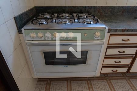 Cozinha  de apartamento à venda com 3 quartos, 198m² em Vila Santa Teresa, Santo André