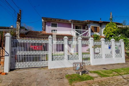 Casa à venda com 300m², 3 quartos e 5 vagasFachada