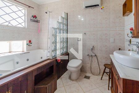 Casa à venda com 300m², 3 quartos e 5 vagasQuarto 1 - Suíte