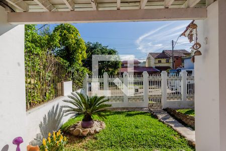 Vista de casa à venda com 3 quartos, 300m² em Espírito Santo, Porto Alegre