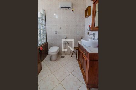 Casa à venda com 300m², 3 quartos e 5 vagasQuarto 1 - Suíte