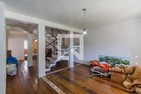 Sala de casa à venda com 3 quartos, 300m² em Espírito Santo, Porto Alegre
