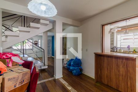 Sala de casa à venda com 3 quartos, 300m² em Espírito Santo, Porto Alegre