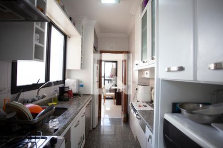 Apartamento à venda com 74m², 3 quartos e 2 vagasCozinha