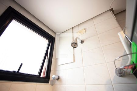 Apartamento à venda com 74m², 3 quartos e 2 vagasBanheiro - Detalhe