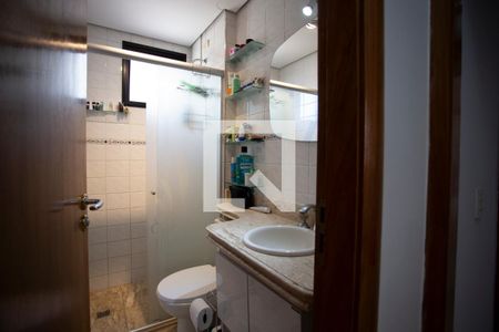 Apartamento à venda com 74m², 3 quartos e 2 vagasBanheiro
