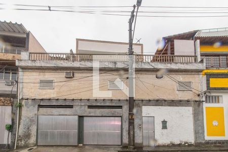 Casa à venda com 325m², 4 quartos e 2 vagasFachada