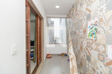 Casa à venda com 325m², 4 quartos e 2 vagasVaranda da Suíte 4