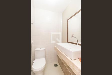 Casa à venda com 325m², 4 quartos e 2 vagasDetalhe do Salão - Lavabo