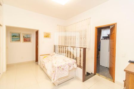 Casa à venda com 325m², 4 quartos e 2 vagasHall - Segundo Andar