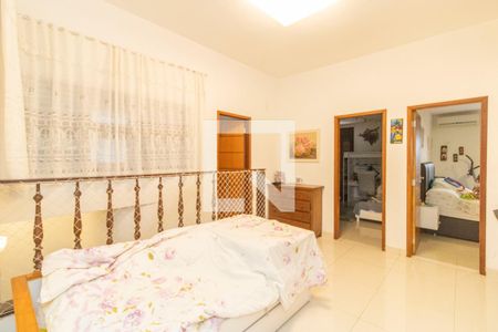 Casa à venda com 325m², 4 quartos e 2 vagasHall - Segundo Andar