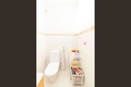 Casa à venda com 325m², 4 quartos e 2 vagasBanheiro da Suíte 2