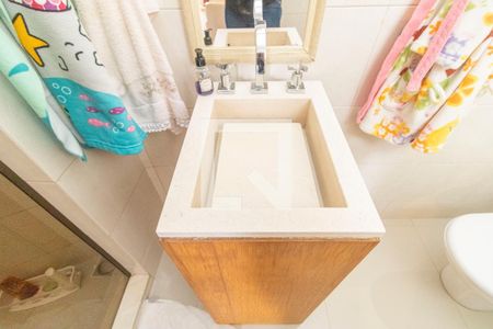 Casa à venda com 325m², 4 quartos e 2 vagasDetalhe do Banheiro da Suíte 2