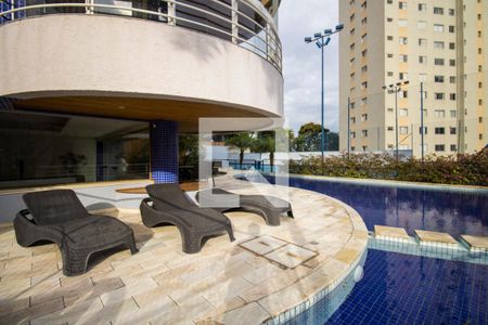 Apartamento para alugar com 129m², 3 quartos e 2 vagasÁrea comum - Piscina