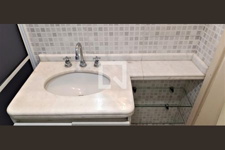 Apartamento à venda com 124m², 4 quartos e 1 vagaBanheiro da Suíte