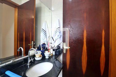 Banheiro  de apartamento à venda com 2 quartos, 57m² em Parque Oratorio, Santo André